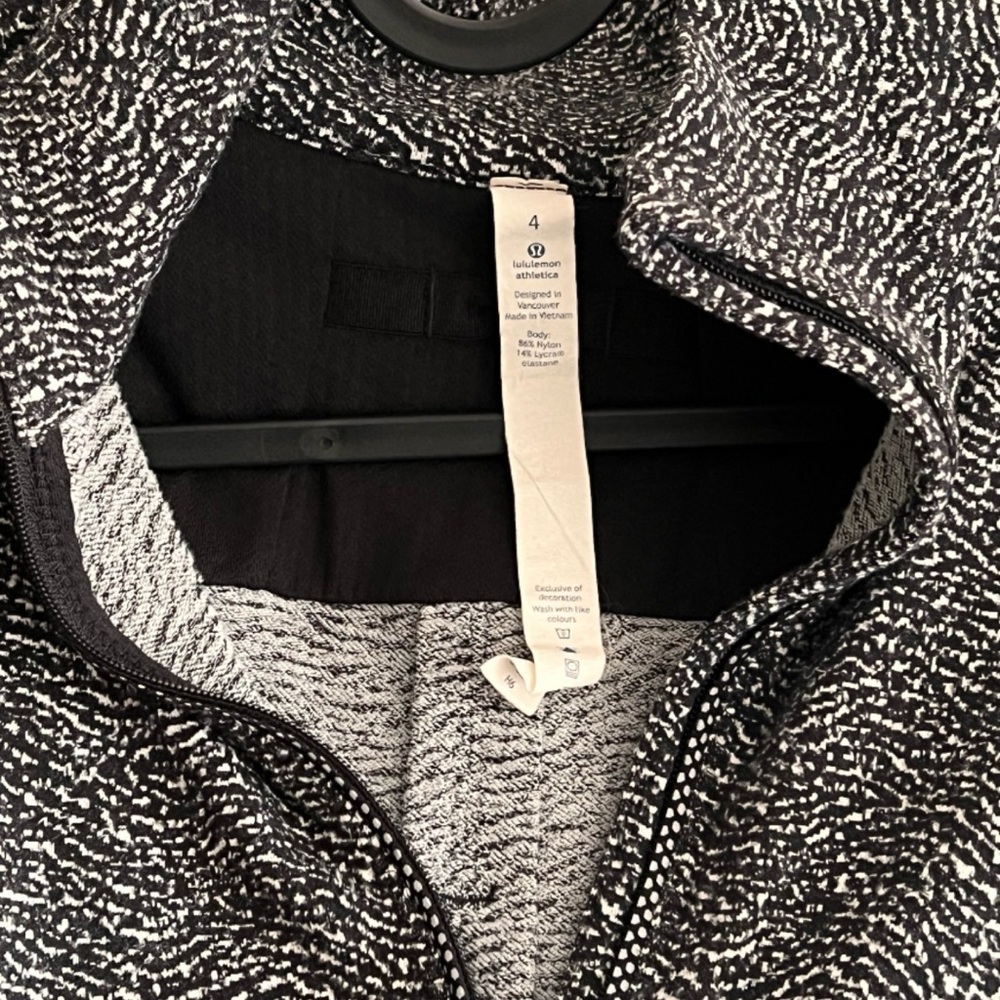 Lululemon Pullover - image 3
